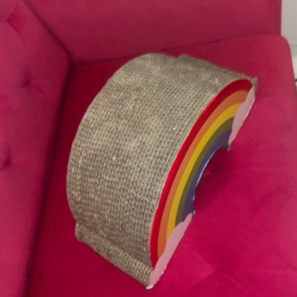 Rainbow Cat Scratcher for arm chair - Picture 3 of 3